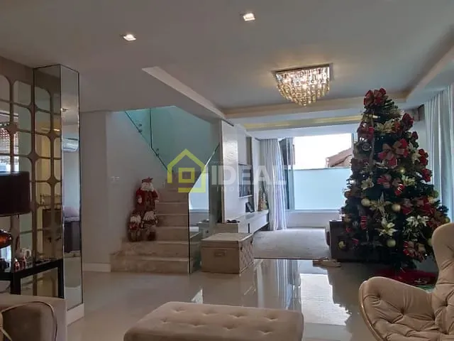 Casa 4 quartos e 4 banheiros, à venda, no bairro Floresta em Concórdia
