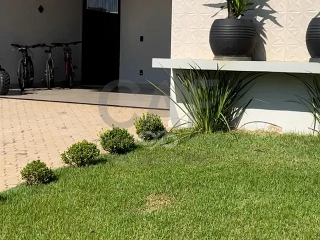 Casa com 368m² 3 quartos e 3 banheiros, à venda, no bairro Residencial Flor D'Aldeia em Holambra