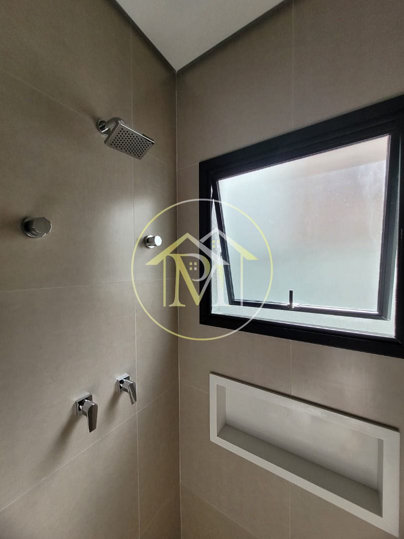 Casa à venda com 3 quartos, 205m² - Foto 2