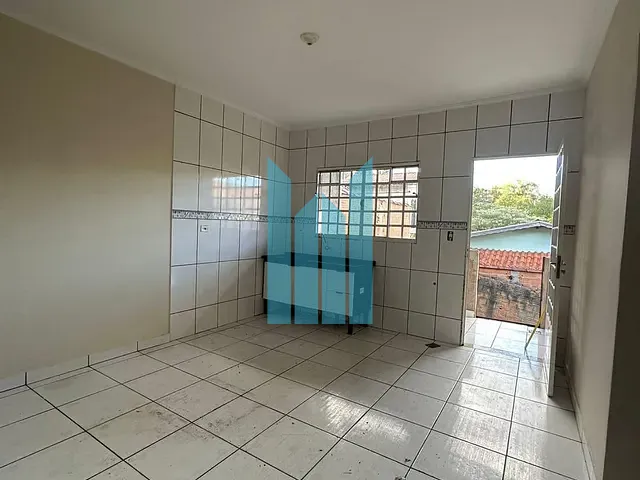 Casa 2 quartos e 1 banheiro, à venda, no bairro Jardim São Bento em Poços de Caldas