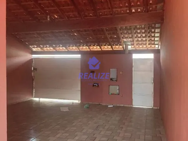 Casa com 180m² 2 quartos e 2 banheiros, à venda, no bairro Jardim Aeroporto em Botucatu