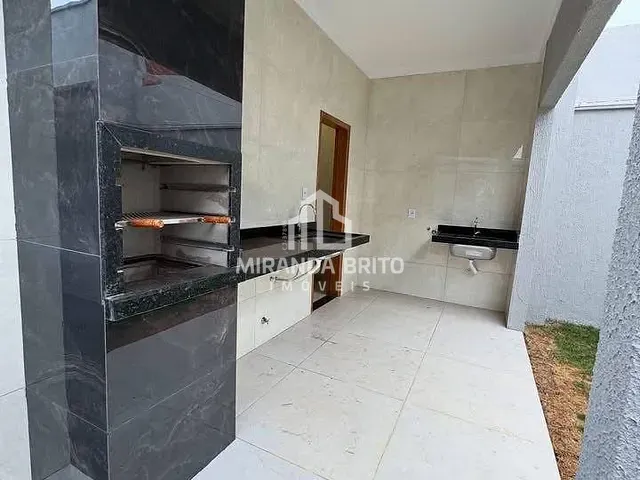 Casa 3 quartos e 2 banheiros, à venda, no bairro Parque Itatiaia em Aparecida de Goiânia