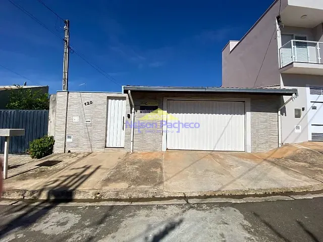Casa com 250m² 3 quartos e 1 banheiro, à venda, no bairro Parque Residencial Santa Rita em Capivari