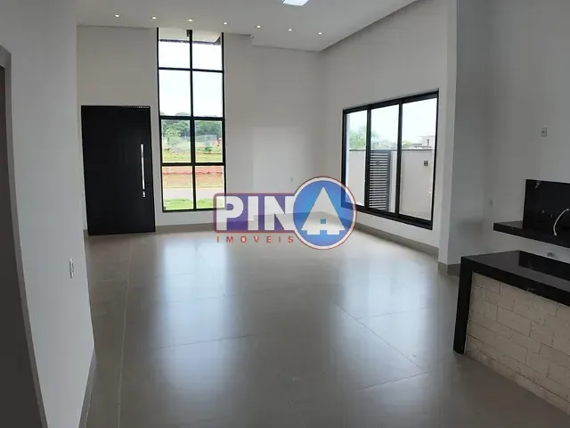 Casa com 640m² 4 quartos e 6 banheiros, à venda, no bairro Parque Cidade em Goiânia