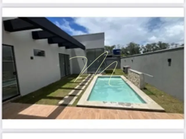 Casa com 450m² 3 quartos e 4 banheiros, à venda, no bairro Nossa Senhora da Vitória em Ilhéus