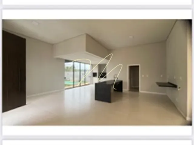 Casa com 450m² 3 quartos e 4 banheiros, à venda, no bairro Nossa Senhora da Vitória em Ilhéus