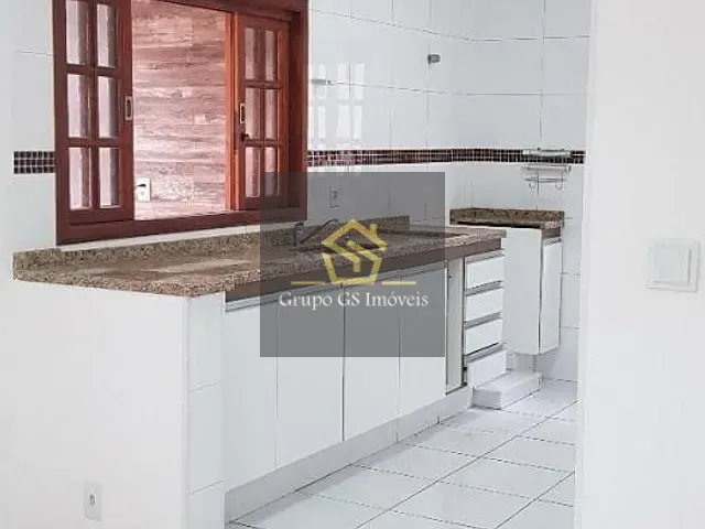 Casa com 300m² 3 quartos e 4 banheiros, à venda, no bairro Fazenda Santana em Valinhos