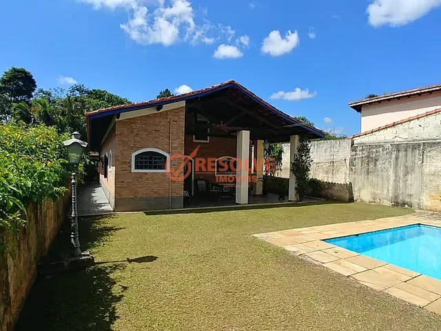 Casa com 846m² 3 quartos e 3 banheiros, à venda, no bairro Jardim Itapema em Guararema