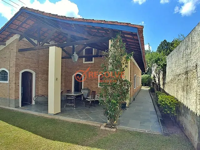 Casa com 846m² 3 quartos e 3 banheiros, à venda, no bairro Jardim Itapema em Guararema