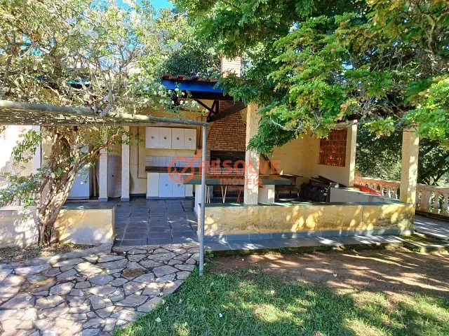 Casa com 846m² 3 quartos e 3 banheiros, à venda, no bairro Jardim Itapema em Guararema