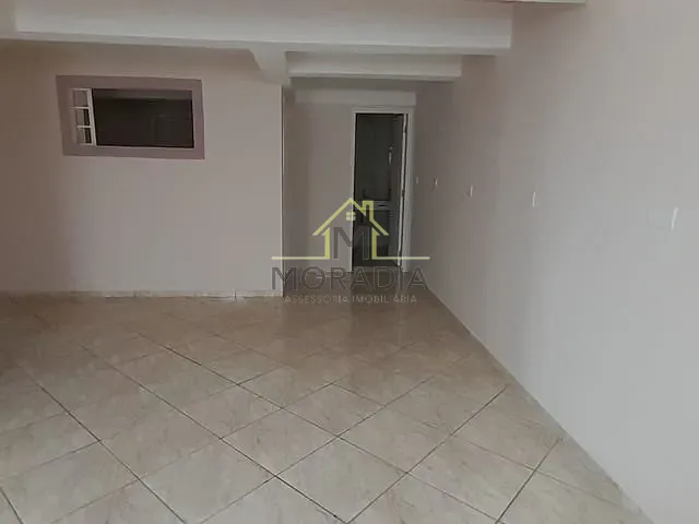 Casa com 405m² 3 quartos e 3 banheiros, para alugar, no bairro Jardim Bracildo Ricciaro em Guaxupé