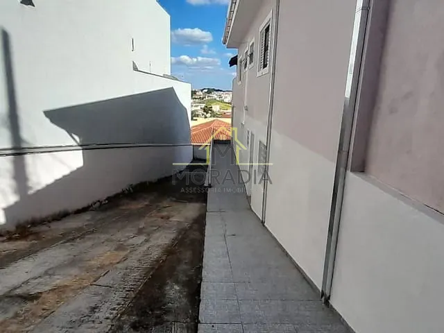 Casa com 405m² 3 quartos e 3 banheiros, para alugar, no bairro Jardim Bracildo Ricciaro em Guaxupé