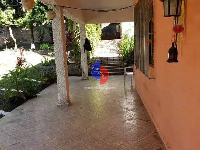 Casa com 10000m² 3 quartos e 1 banheiro, à venda, no bairro Vale das Pedrinhas em Guapimirim