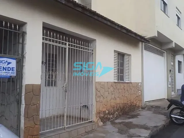 Casa com 264m², à venda, no bairro Centro em Pouso Alegre