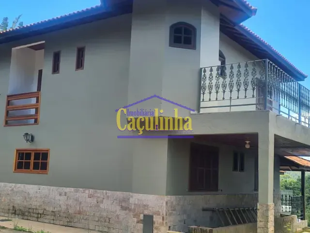 Casa com 1m² 4 quartos e 2 banheiros, à venda, no bairro Centro (Ipiabas) em Barra do Piraí