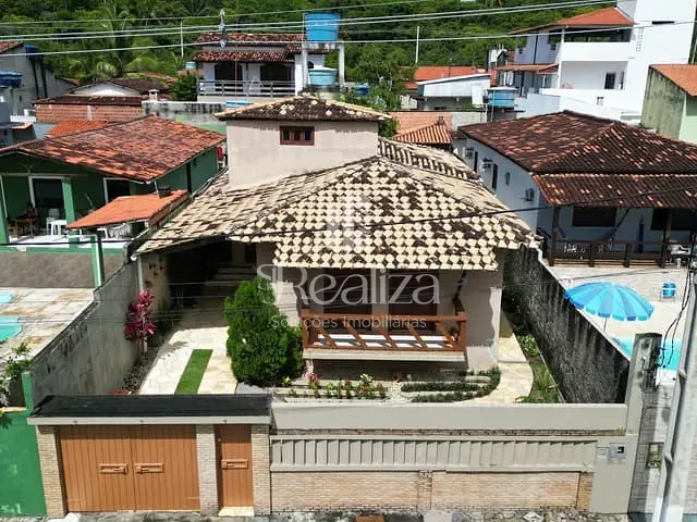 Casa com 171m² 3 quartos e 3 banheiros, à venda, no bairro Olivença em Ilhéus