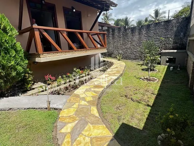 Casa com 171m² 3 quartos e 3 banheiros, à venda, no bairro Olivença em Ilhéus
