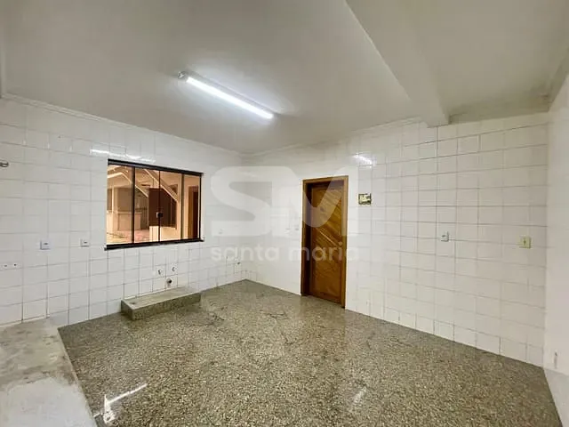 Casa 3 quartos e 1 banheiro, para alugar, no bairro Centro em Chapecó