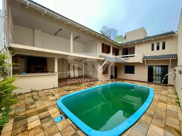 Casa 3 quartos e 1 banheiro, para alugar, no bairro Centro em Chapecó