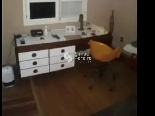 Casa com 2000m² 2 quartos e 2 banheiros, à venda, no bairro Parque do Ingá em Teresópolis