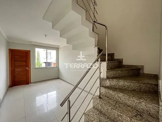Casa com 158m² 3 quartos e 3 banheiros, à venda, no bairro Retiro em Volta Redonda