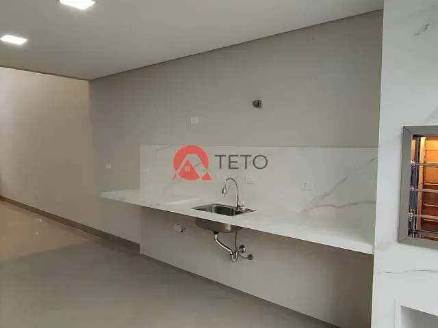 Casa com 150m² 3 quartos e 2 banheiros, à venda, no bairro Jardim Colina Verde em Maringá