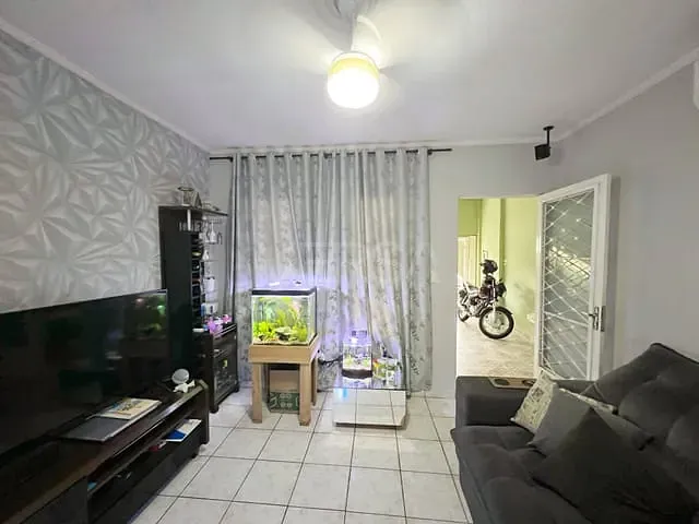 Casa com 125m² 2 quartos e 2 banheiros, à venda, no bairro Parque Mãe Preta em Rio Claro