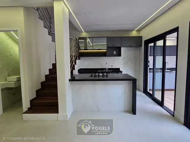 Casa 3 quartos e 3 banheiros, à venda, no bairro Centro em Holambra