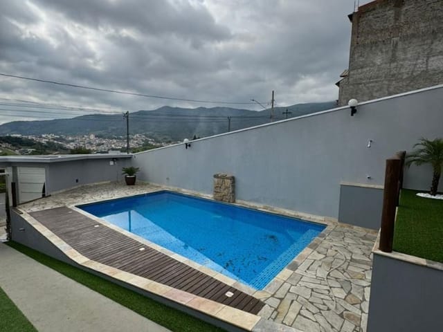 Casa 3 quartos e 2 banheiros, à venda, no bairro Cachoeira em Extrema