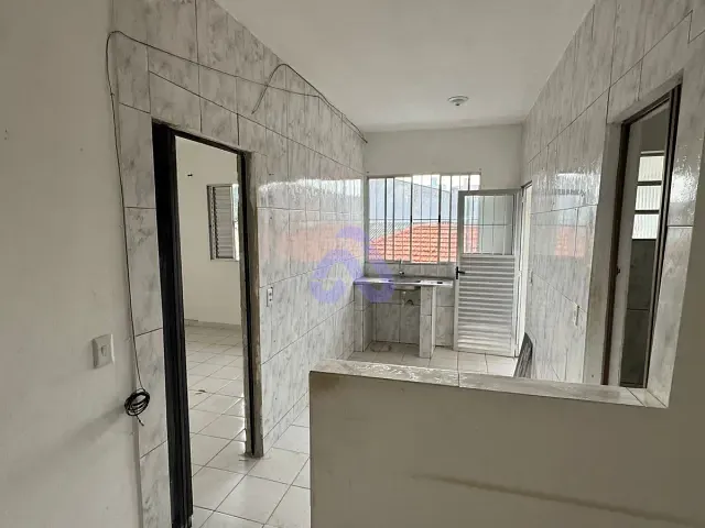 Casa 1 quarto e 1 banheiro, para alugar, no bairro Limoeiro em São Paulo