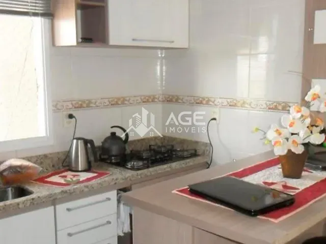 Casa com 360m² 4 quartos e 3 banheiros, à venda, no bairro Novo Atlântico em Erechim