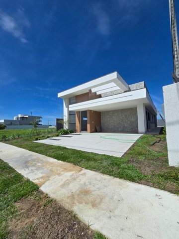 Casa com 416m² 3 quartos e 3 banheiros, à venda, no bairro Donana em Campos dos Goytacazes