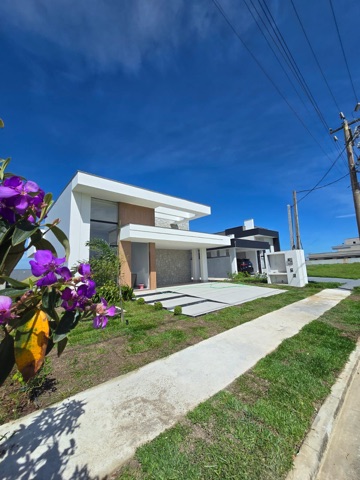 Casa com 416m² 3 quartos e 3 banheiros, à venda, no bairro Donana em Campos dos Goytacazes
