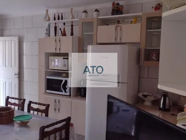 Casa com 435m² 2 quartos e 1 banheiro, à venda, no bairro Universitário em Tijucas