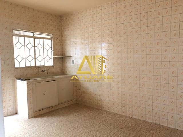 Casa com 61m² 2 quartos e 1 banheiro, para alugar, no bairro São Geraldo em Pouso Alegre