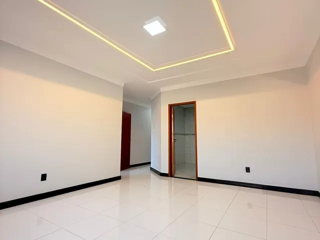 Casa 3 quartos e 2 banheiros, à venda, no bairro Residencial Porto Seguro em Goiânia