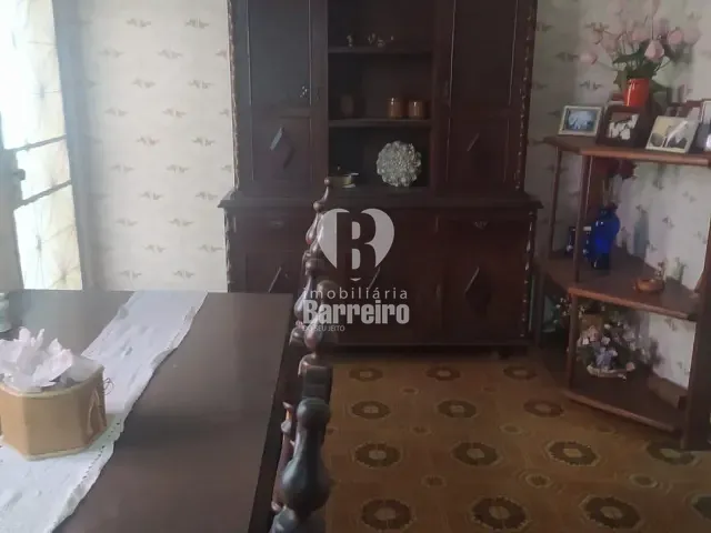 Casa 3 quartos e 1 banheiro, para alugar, no bairro Milionários (Barreiro) em Belo Horizonte