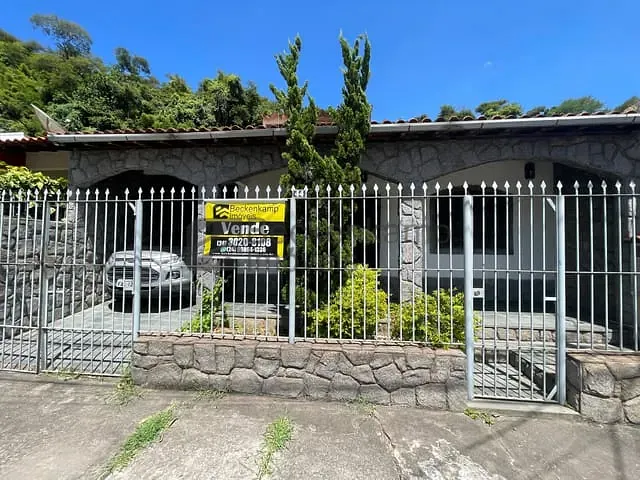Casa com 310m² 5 quartos e 3 banheiros, à venda, no bairro Morada da Granja em Barra Mansa