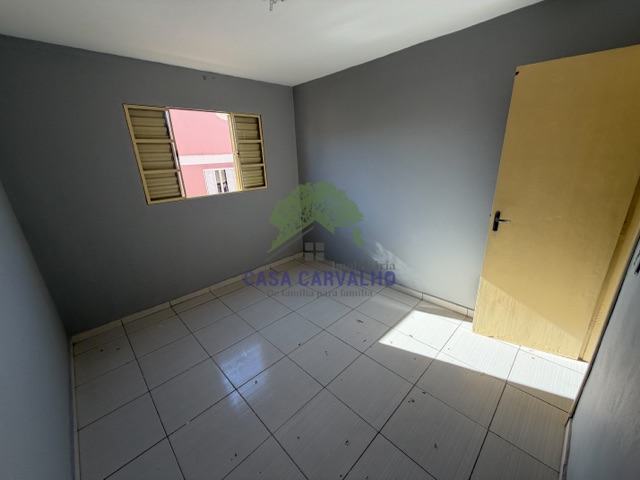 Casa 2 quartos e 1 banheiro, à venda, no bairro nova Corumbá  em Corumbá
