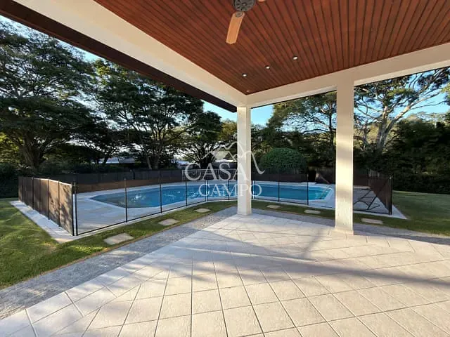Casa com 2200m² 3 quartos e 6 banheiros, à venda, no bairro Condomínio Terras de São José em Itu