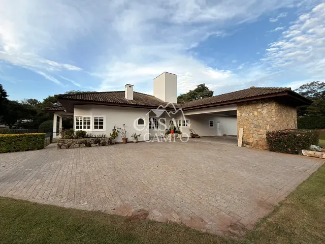 Casa com 2200m² 3 quartos e 6 banheiros, à venda, no bairro Condomínio Terras de São José em Itu