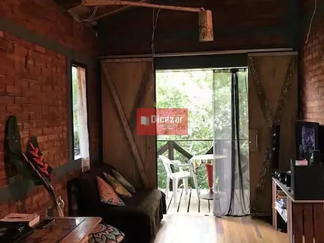 Casa 3 quartos e 1 banheiro, à venda, no bairro Centro em Balneário Piçarras