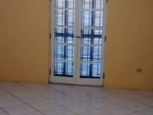Casa à venda, no bairro Conjunto Habitacional Terra dos Ipês II (Fase II) em Pindamonhangaba
