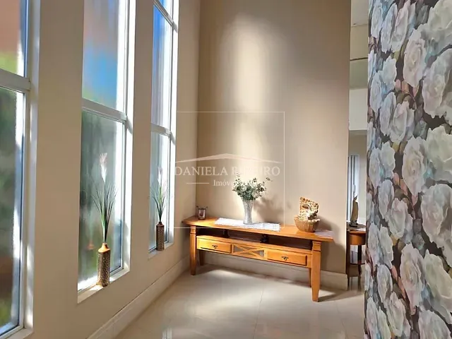 Casa com 612m² 4 quartos e 5 banheiros, à venda, no bairro Vivendas do Arvoredo em Londrina