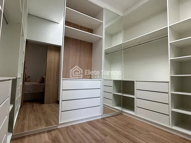 Casa com 450m² 3 quartos e 5 banheiros, à venda, no bairro Chácara Letônia em Americana