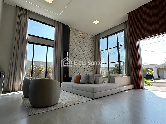 Casa com 450m² 3 quartos e 5 banheiros, à venda, no bairro Chácara Letônia em Americana