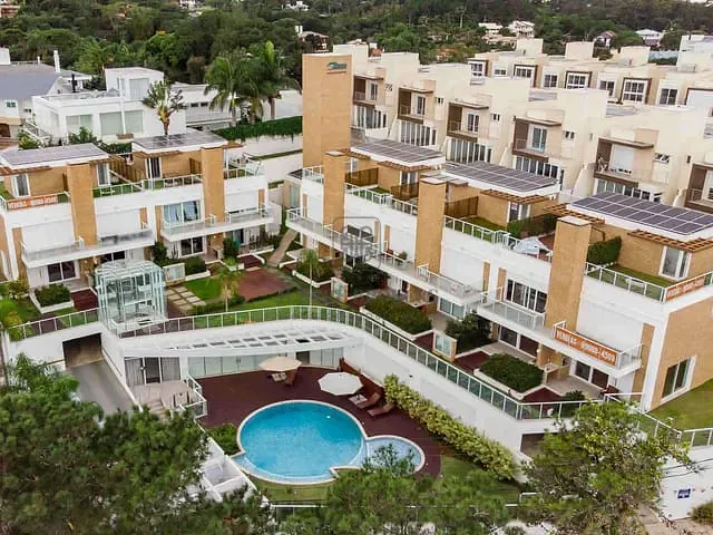 Casa 4 quartos e 5 banheiros, à venda, no bairro Cacupé em Florianópolis
