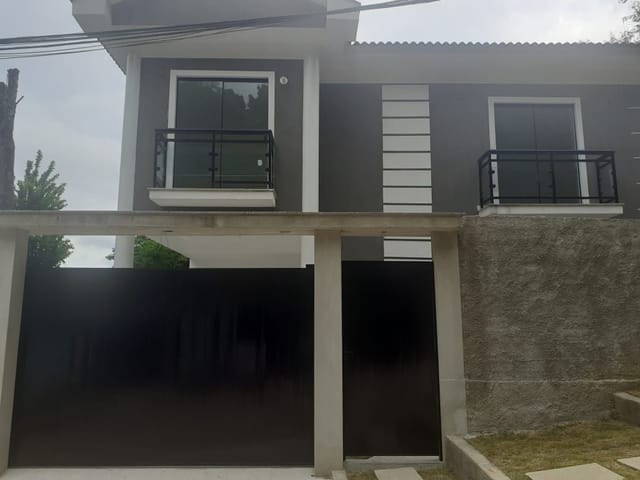 Casa com 240m² 3 quartos e 2 banheiros, à venda, no bairro Maravista em Niterói
