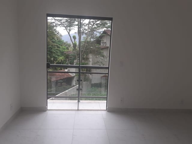 Casa com 240m² 3 quartos e 2 banheiros, à venda, no bairro Maravista em Niterói