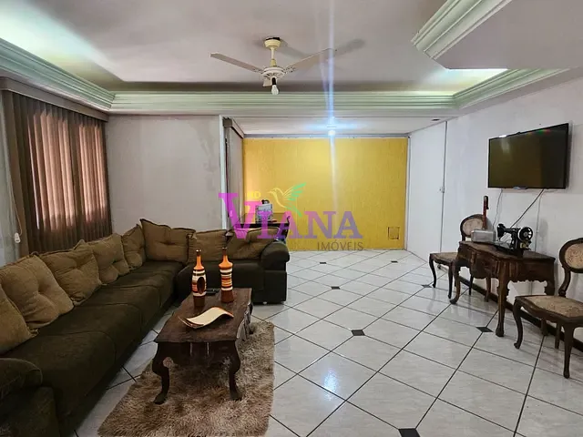 Casa com 480m² 5 quartos e 5 banheiros, à venda, no bairro Rui Pinto Bandeira em Cachoeiro de Itapemirim